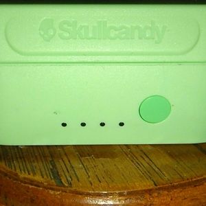 Skullcandy wireless earbuds